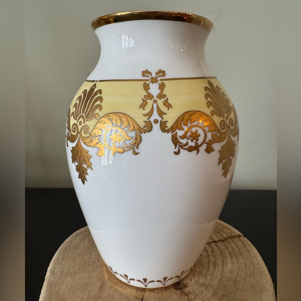 Royal Collection BUCKINGHAM PALACE 1999 Vase Gold/Yellow Fine English Bone China - Picture 4 of 7